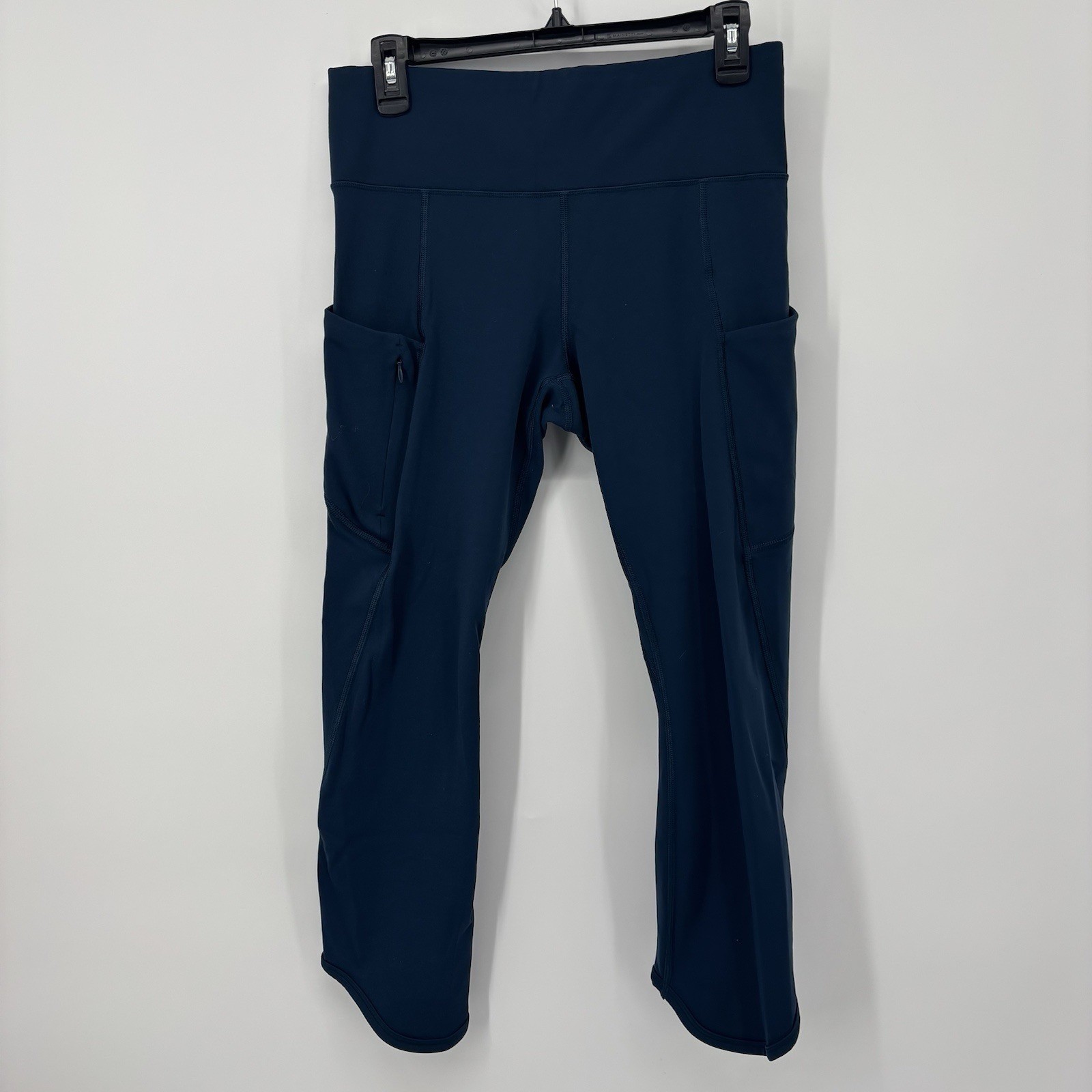 Athleta Up For Anything Teal Blue Capri Leggings Side Pockets Womens Size Medium