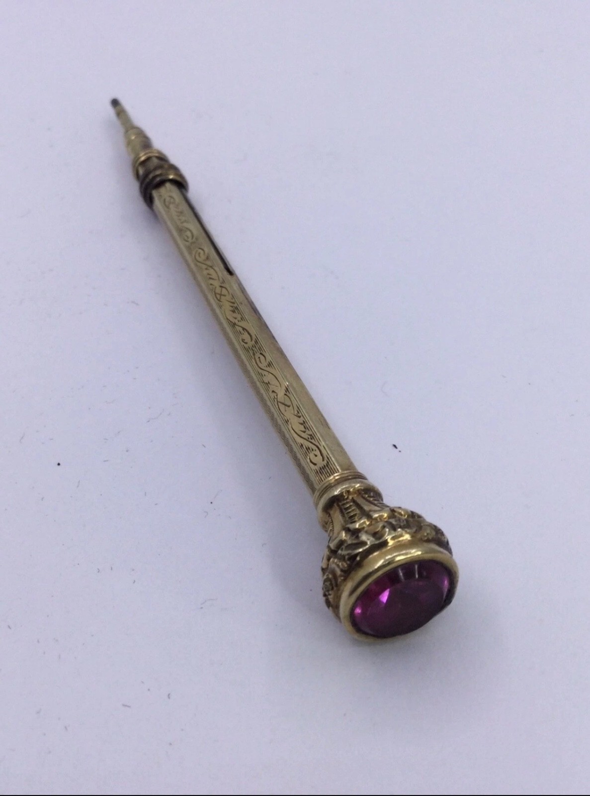 - Purple Stone Ontop Fancy Etching (i948 A)