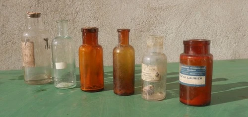RARE ANTIQUE SCIENTIFIC PHARMACY GLASS BOTTLE BOTTLE LOT