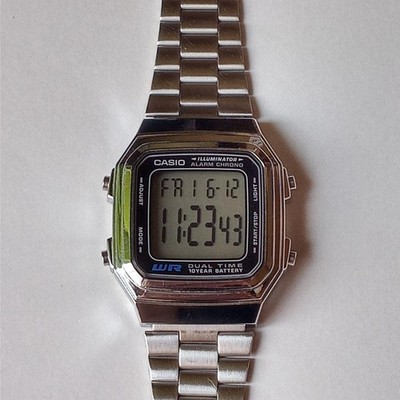 CASIO A178W Digitaluhr aus Japan