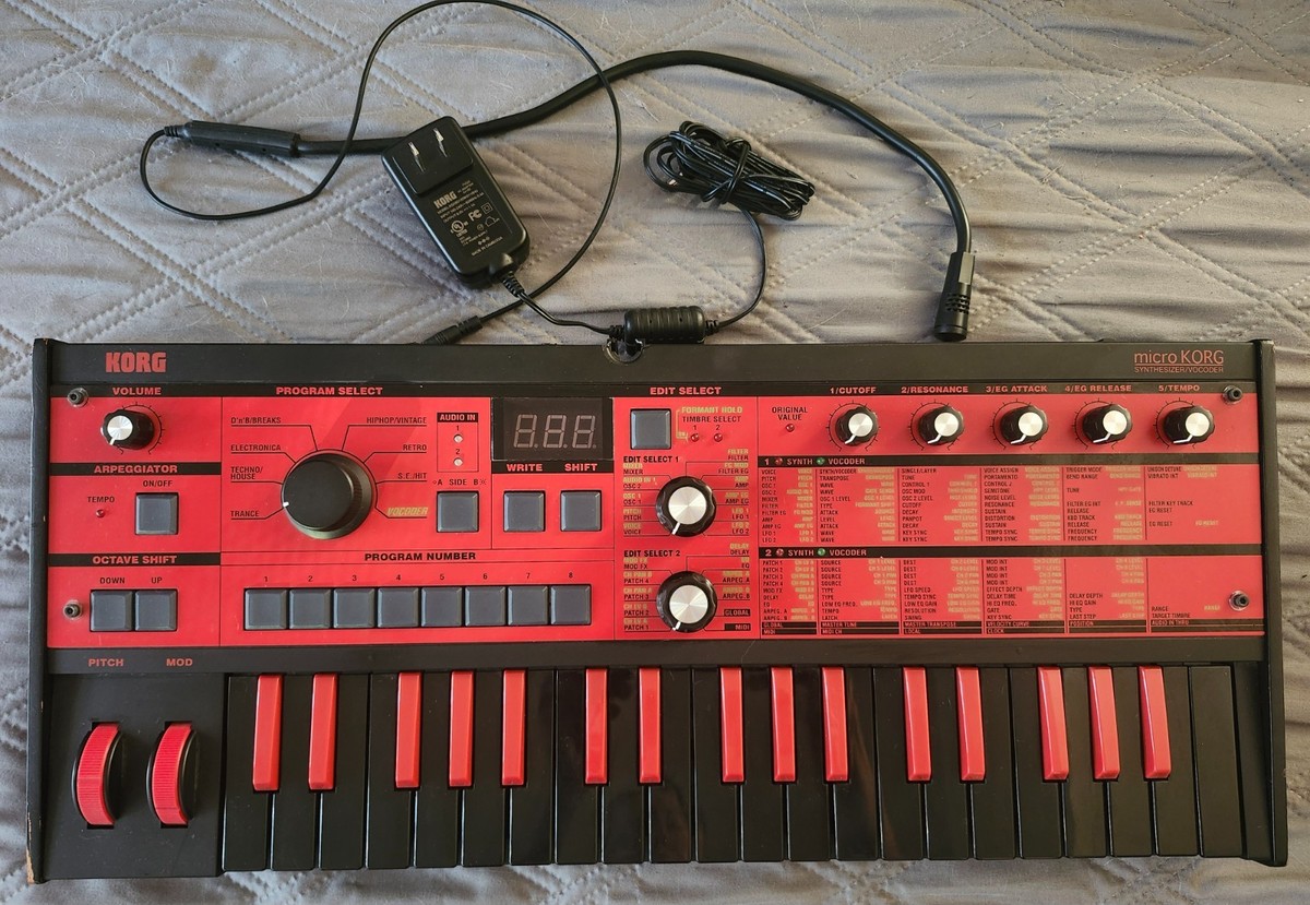 KORG microKORG BKRD Limited Black Red Analog Modeling Synthesizer
