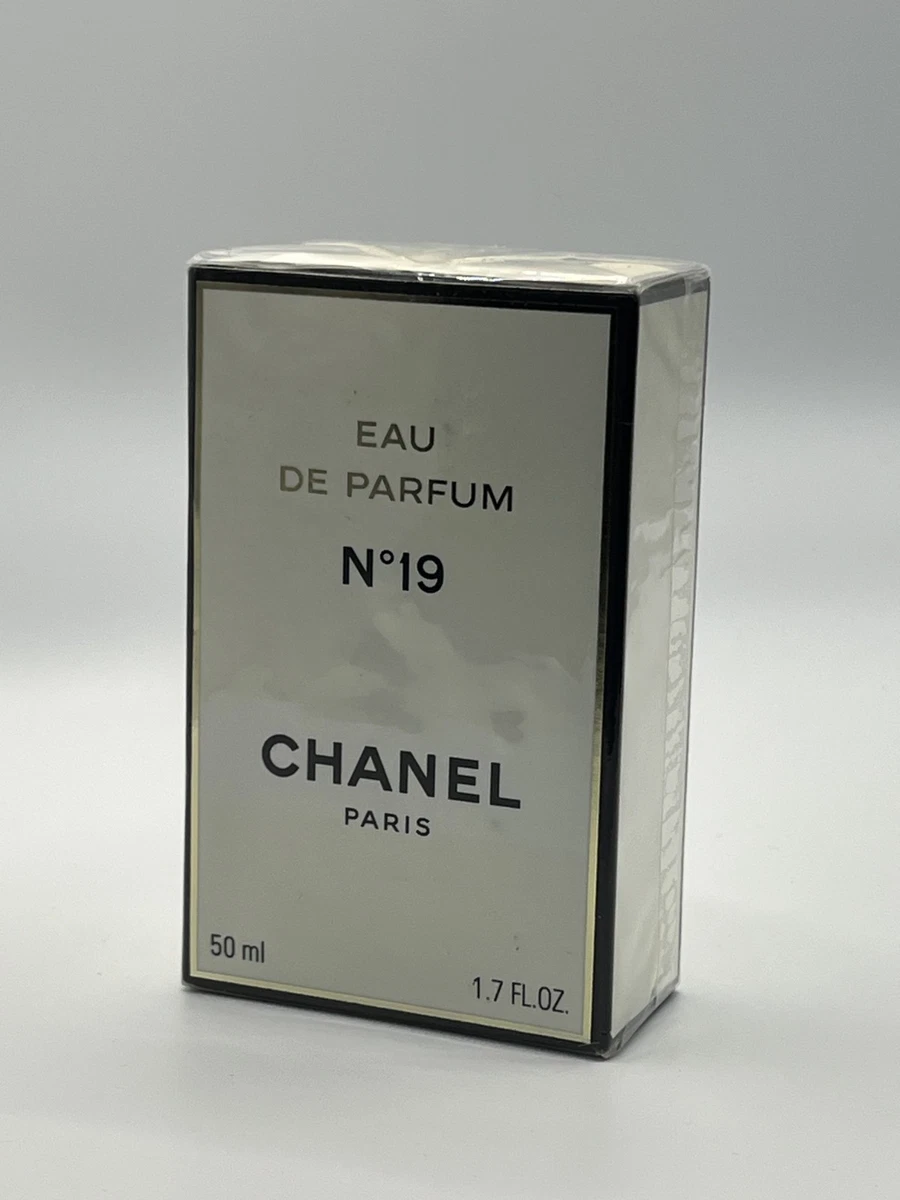 Spray Chanel No 19 Eau de Parfum for Women for sale | eBay