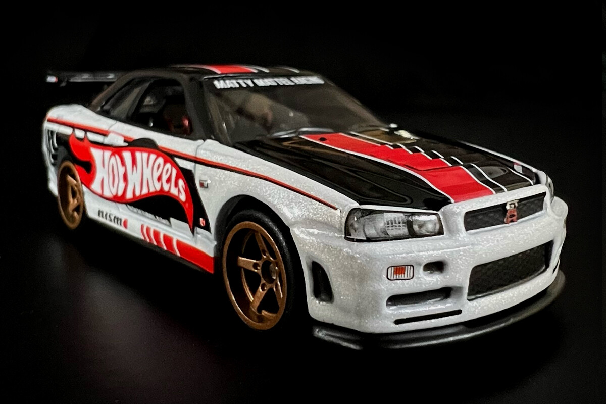 Hot Wheels Japan Convention 2025 NISSAN SKYLINE GT-R BNR34 Left +