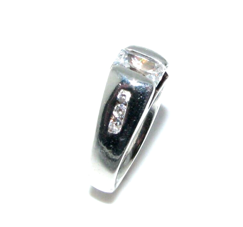 Ladies womens sterling silver clear stone ring UK size M 1/2 - Picture 3 of 6