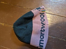 SmartWool Pink Green Women's Winter Beanie Ski Camp Hike Causal. S