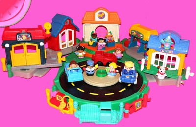 little people discovery village