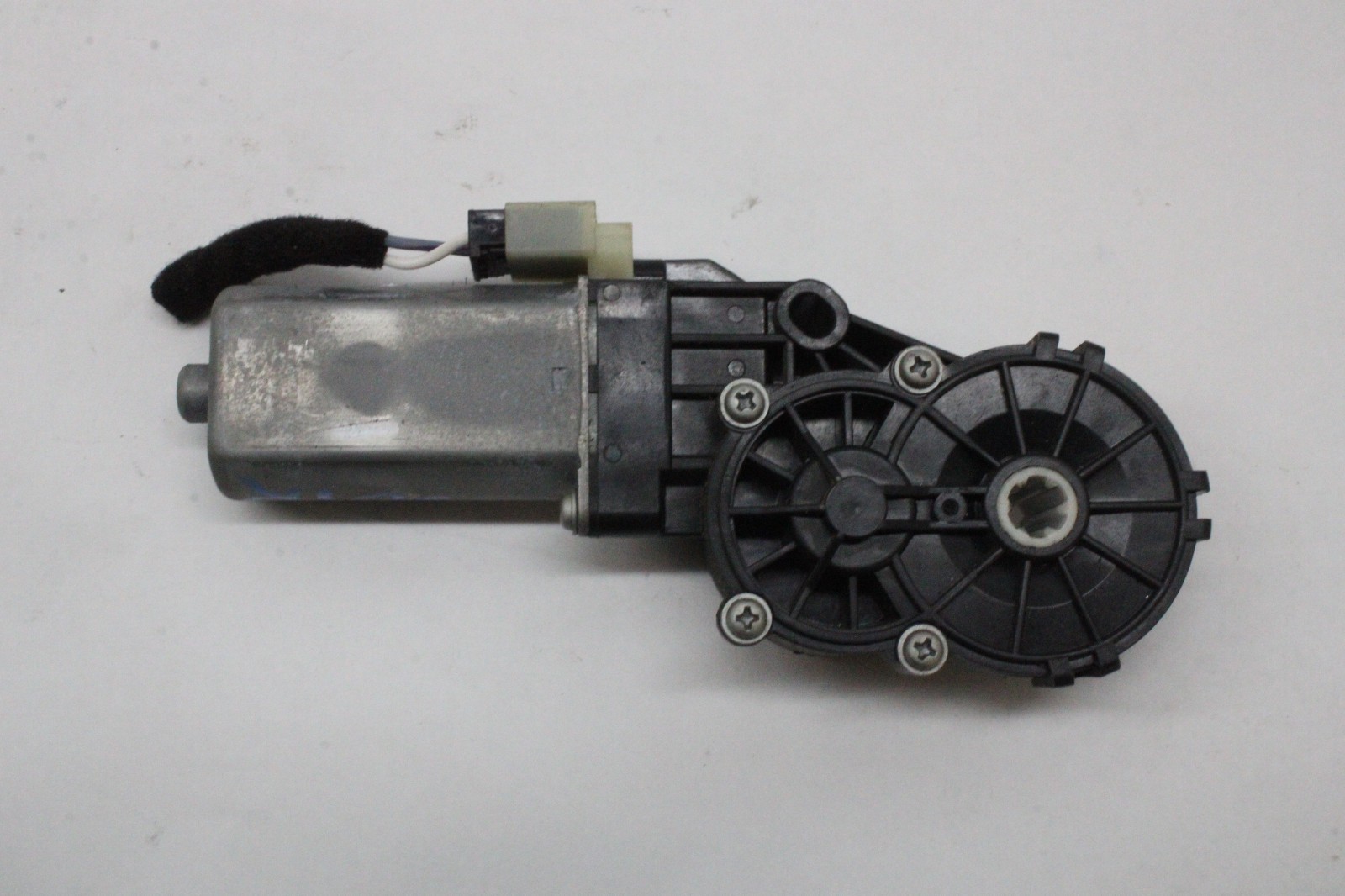 2022 MASERATI LEVANTE FRONT RIGHT SEAT ADJUST MOTOR OEM 17 18 19 20 21 22 23 24