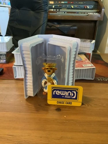 Funko Blockbuster Rewind Disney Robin Hood - Prince John Chase Variant