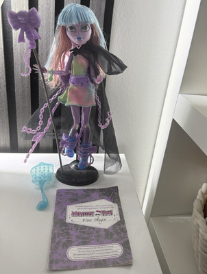 Monster High River Styxx Puppe mit Ständer, Accessoire & Kleidung