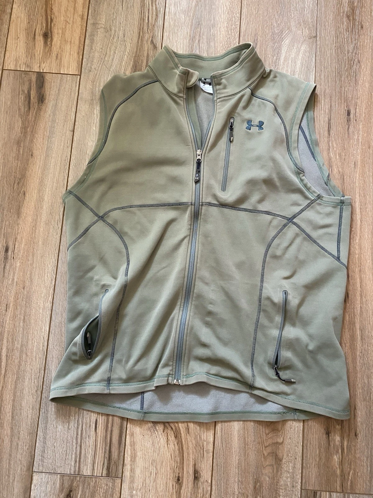 Under Armour Zip up Vest Mens 2XL Green Black Fleece Coat Jacket Hike Camp
Opens in a new window or