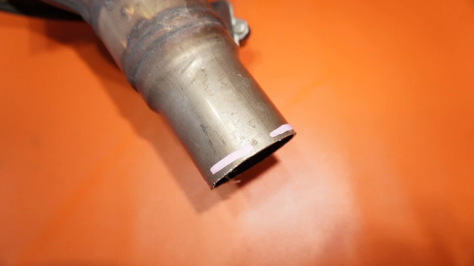 奥迪 S4 S5 EXHAUST GAS 2017 2018 2019 S5 SEDAN 8W0253611B 右原始设备制造商 — 第 2/4 张图片