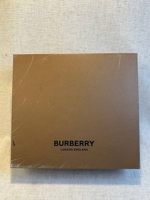 Box Only Burberry New Regis Men s Check Sneakers UK 7 EU 41  040/1-70
