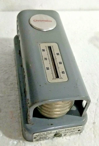 Chromalox WR Type 1A54-16 Style B2M Room Thermostat 120/240/277 VAC