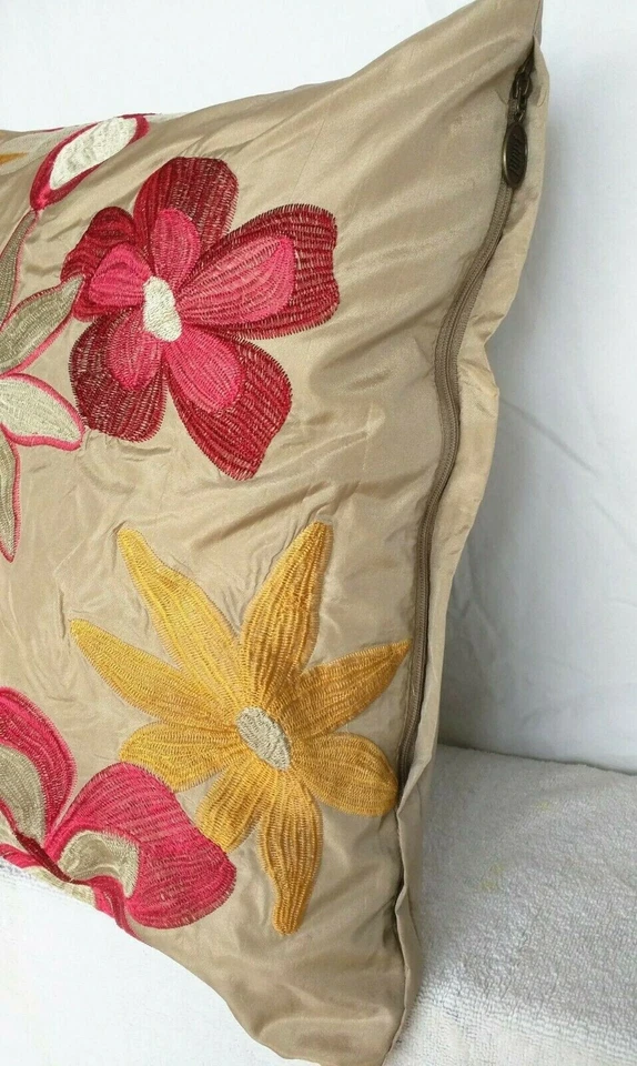 PIER 1 IMPORTS TAN RED GOLD FLORAL EMBROIDERED SQUARE THROW PILLOW 18 X 18 - Image 2 of 4