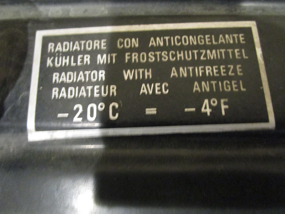 Ferrari 348 — бак коллектора/расширительный бак — P/N 140838 - Изображение 2 из 4