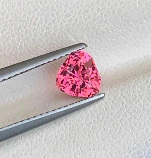 0.95 Carats Hot Pink Tourmaline Heart Shape Natural Afghani Loose Gemstone - Image 2 of 4