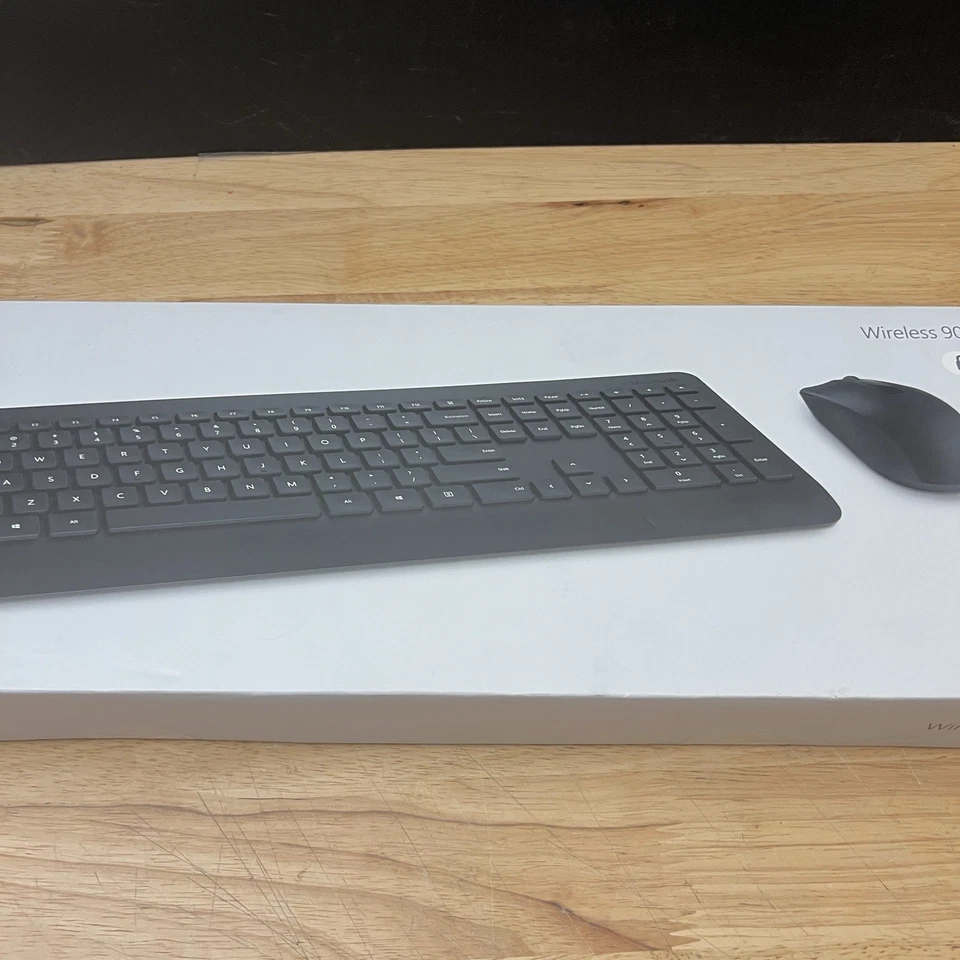 Microsoft - Wireless Desktop 900 Keyboard Mouse Combo - Model: PT3-00001 - Image 3 of 4
