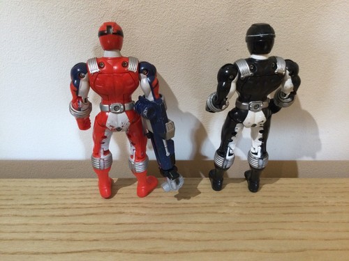Bandai 2006 Power Rangers Black & Red Operation Overdrive Action Figures T3921 - Picture 2 of 6