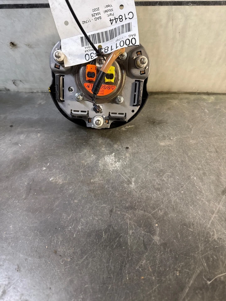 17 18 19 20 21 MAZDA 6 Air Bag rueda de conductor Foto 2 de 3