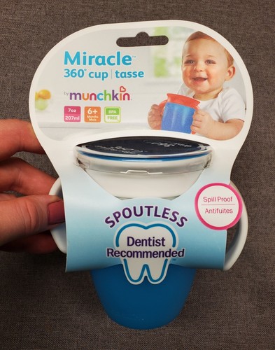 Munchkin Miracle 360 Trainer Cups 2 pack Spill Proof Green Blue 7 Oz 6 Months+ - Picture 2 of 7