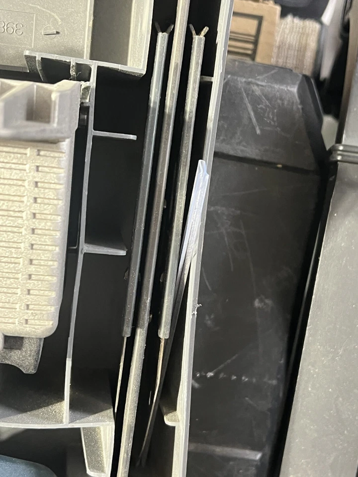 Serra de corte fino Bosch 1640VS FS2000 esquadria lâminas de mesa e estojo frete grátis - Imagem 2 de 4