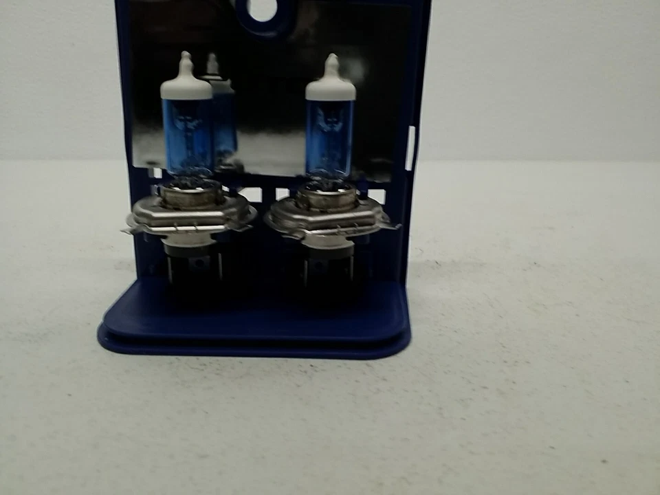 H4 PUTCO Pure 12v 60/55W Mirror White Halogen Bulbs 2 Pack 230004MW - Image 2 of 4