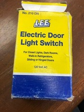 Lee Electronic 210DN -ELECT 1200W Door Light Switch