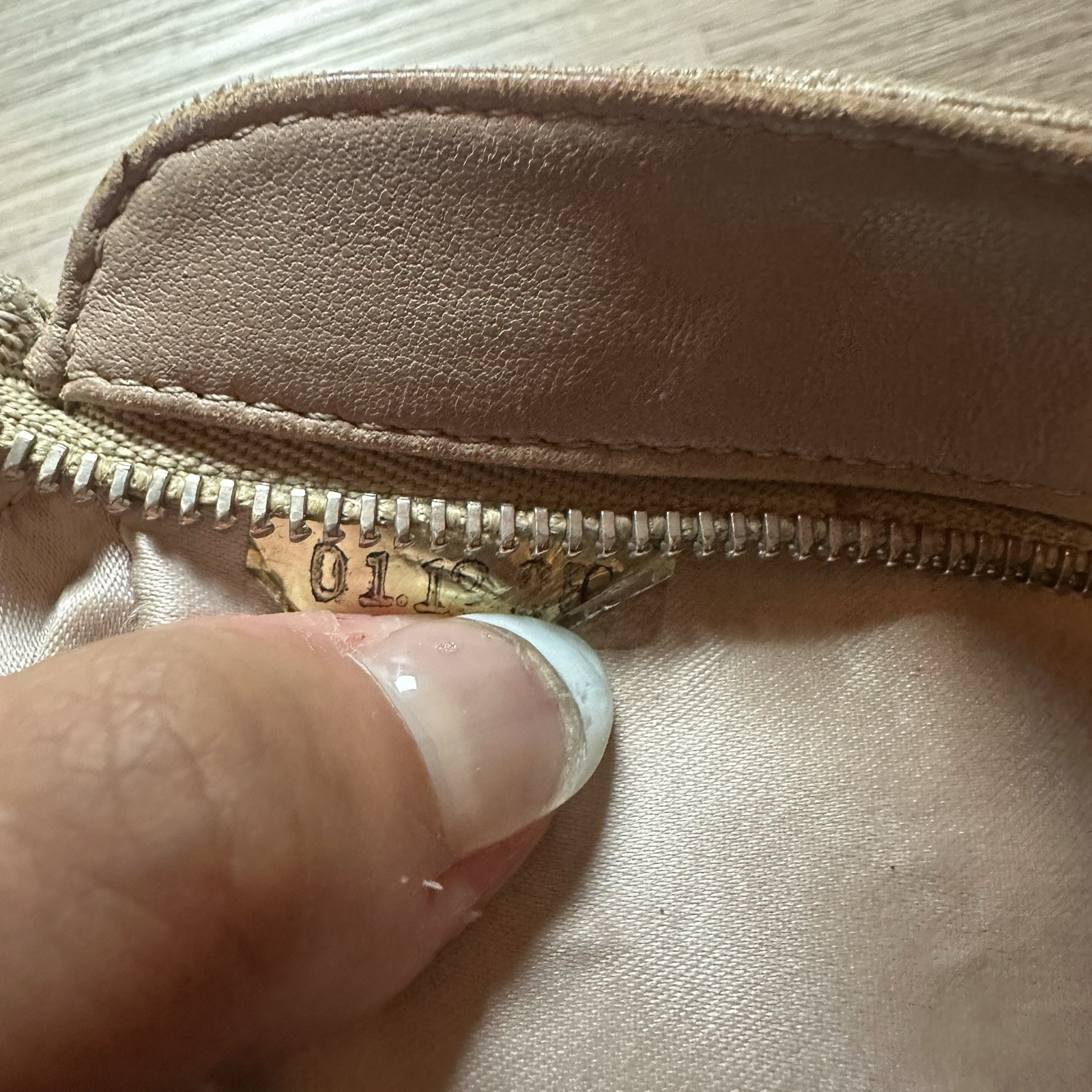 CHANEL 100% AUTHENTIC Beige Grid Pattern Travel L… - image 12