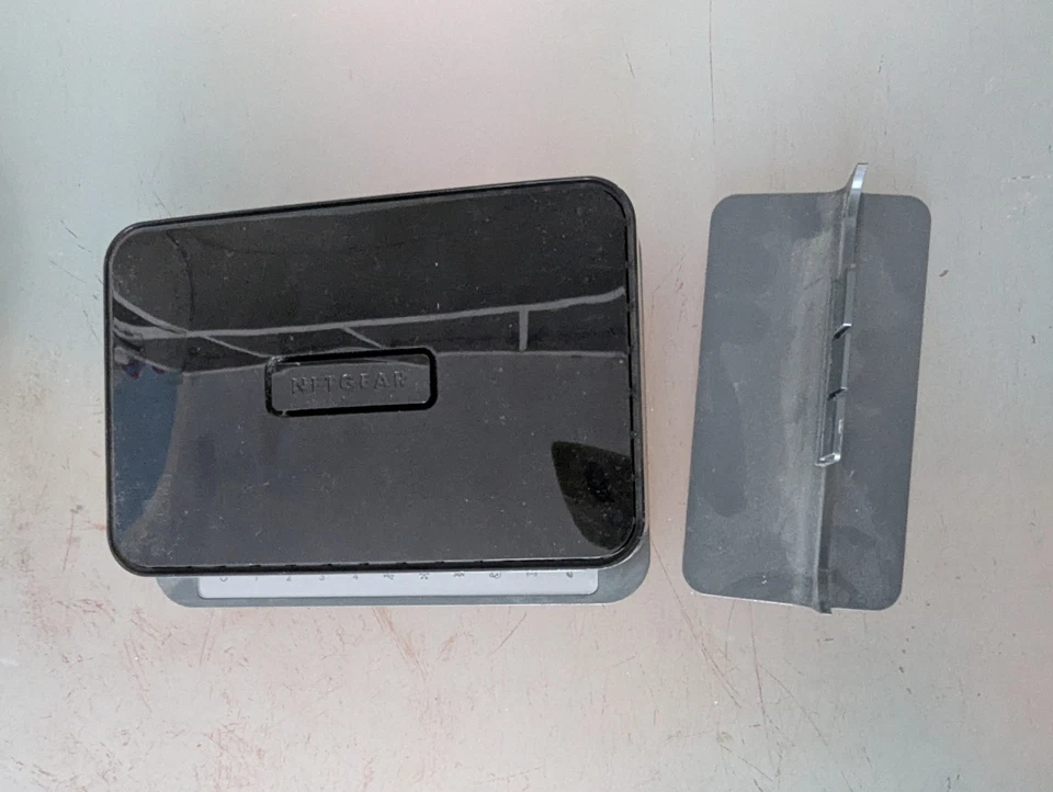 Router NetGear N300 - Immagine 2 di 2