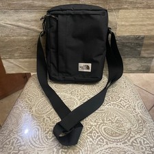 The North Face Bardu Crossbody Shoulder Bag Black Messenger Travel Pouch