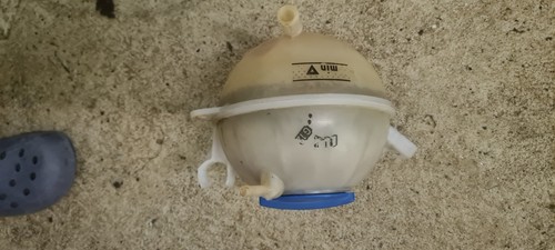 Kühlmittel Ausgleichsbehälter +Deckel für VW Golf 5 6 Passat 3C Caddy AUDI A3 8P