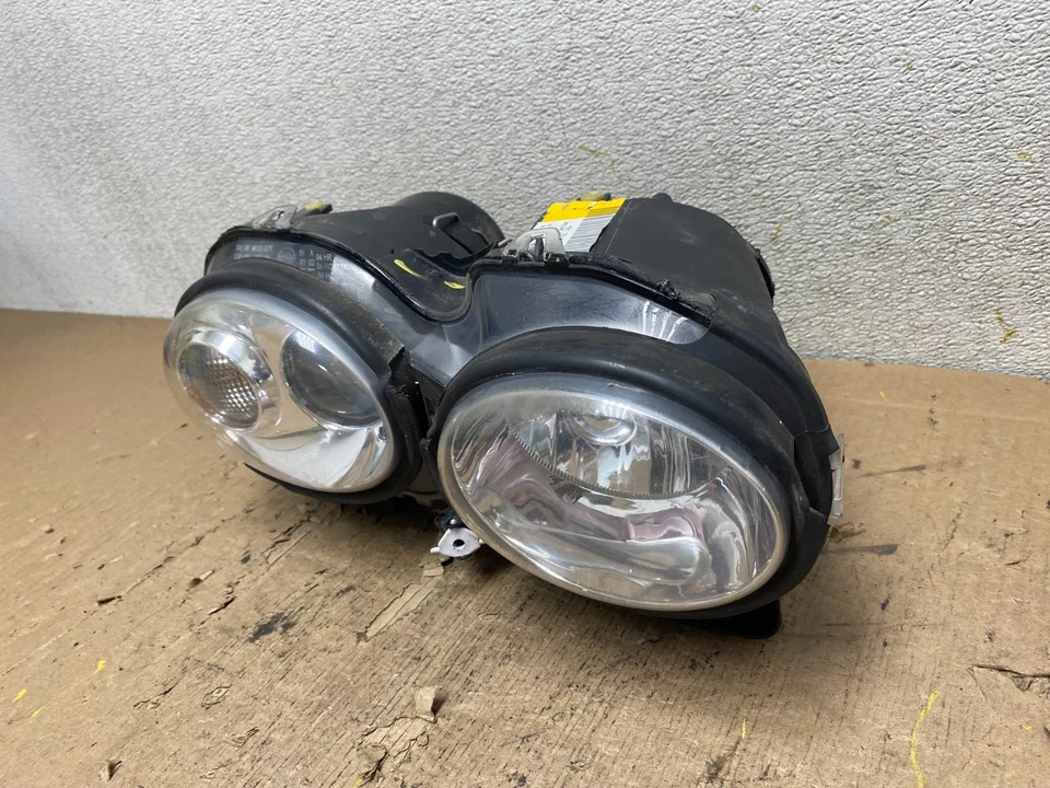2001 to 2008 Jaguar X-Type Right Passenger RH Xenon HID Headlight Oem S1961 DW - Image 2 of 4
