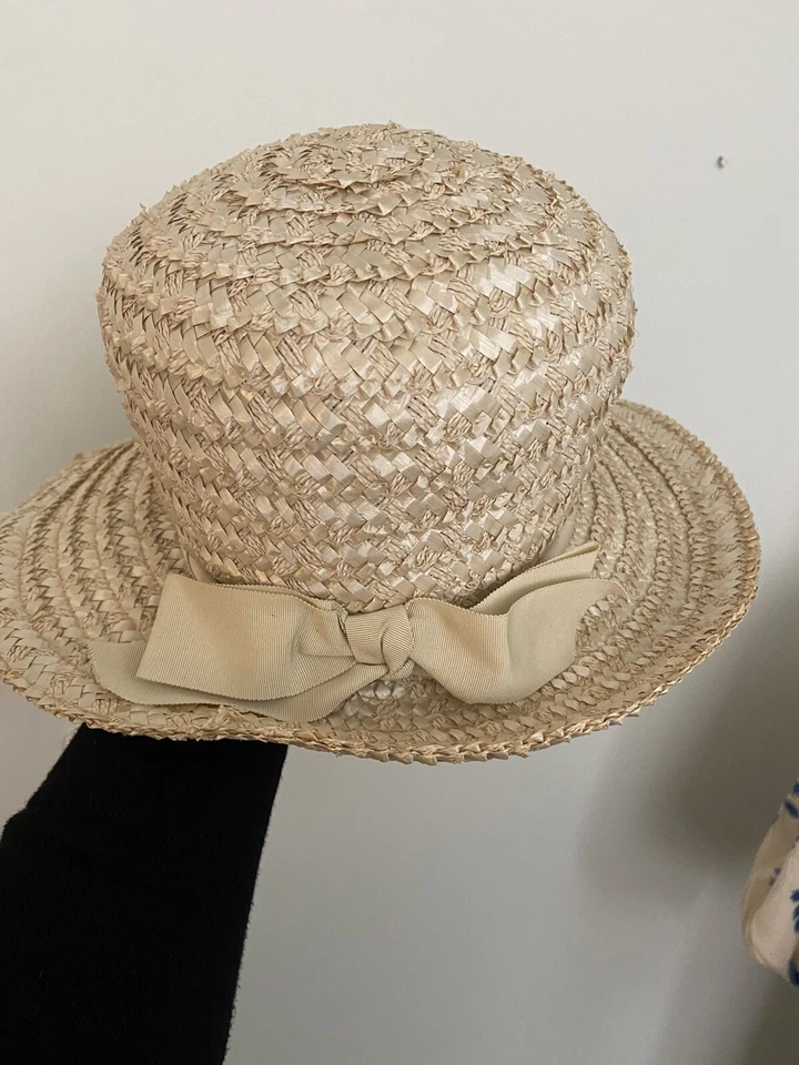 60s Vintage Taupe Straw Hat Wide Brim Sun Bonnet SZ 6 Made In USA - Image 2 of 4