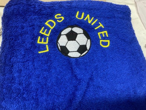 Leeds Personalised Football Towels - Embroidered Team & Individual Names - Picture 2 of 3
