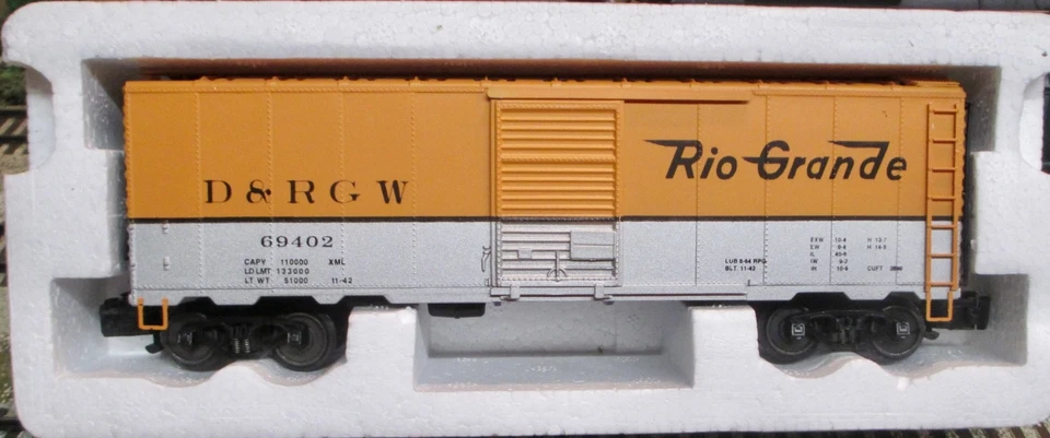 AMERICAN MODELS S GAUGE 69402 D&RGW Boxcar NEW - Image 2 of 4