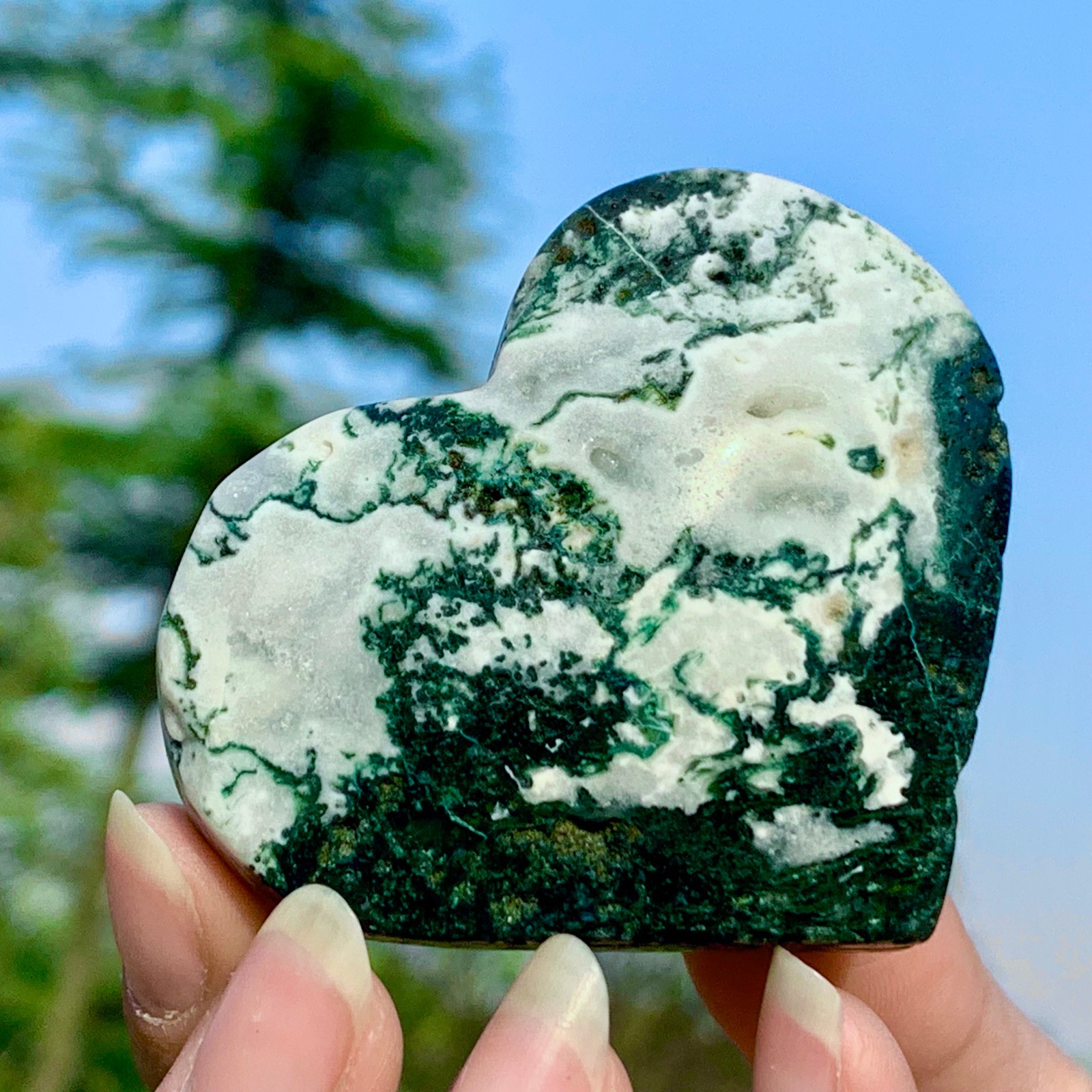 104G Natural Moss Agate Hand Carved Heart-shaped Crystal Quartz Decor Healing