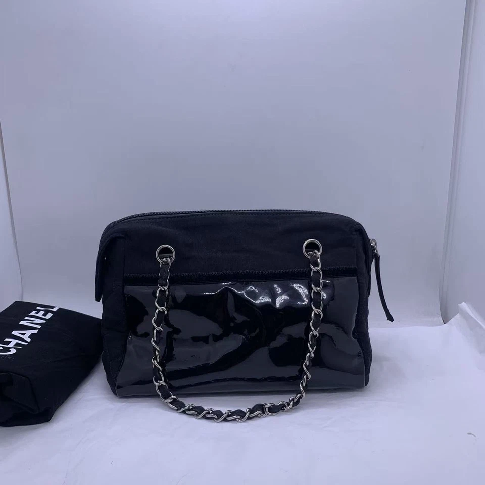 Chanel Bolso Cámara Negro Mediano Vintage Bolso Lona y Patente Italia Foto 3 de 4