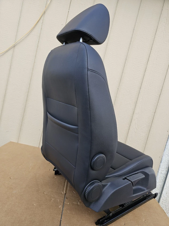 Volkswagen Jetta Wolfsburg MK5 2006-2010 Vin K negro pasajero derecho asiento manual Foto 4 de 4