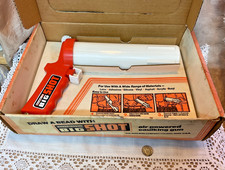 Vintage Devilbiss BIG SHOT Air Powered Caulking Gun Model DBS 501 New In Box