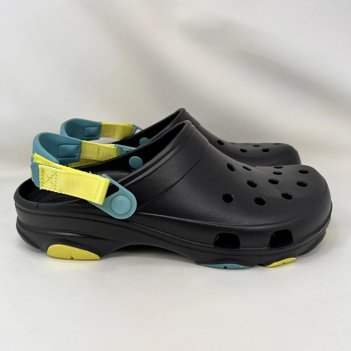 Black and yellow crocs deals