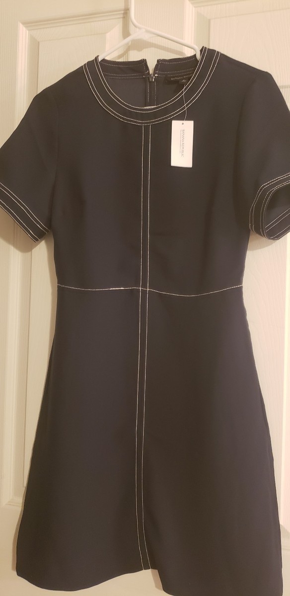 banana republic paneled fit and flare dress Elegant Long Sleeve Wedding Dress in Form-Fitting Chantilly Lace Samir –  Wedding Roof