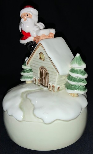 VINTAGE CERAMIC MUSIC BOX FIGURINE - SANTA GOING DOWN CHIMNEY - Picture 2 of 10