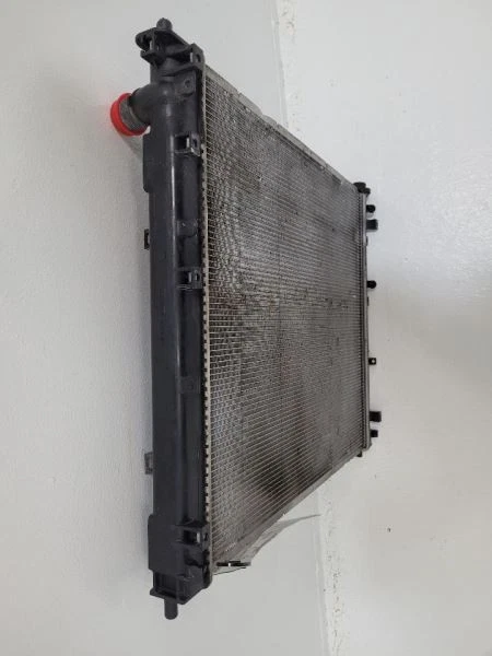 2007-2010 CADILLAC STS Radiator With Extra Cooling Opt V03 19130364 07-10 Foto 2 de 4