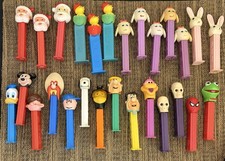 Lot 27 Vintage PEZ Dispensers -- ALL WITH FEET 