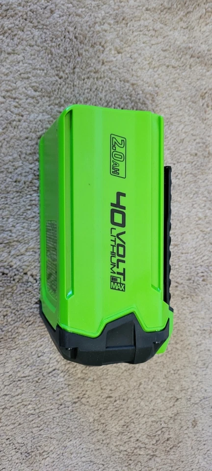 Recortadora de cuerda inalámbrica Greenworks 2101602 12 pulgadas 40 V con batería de 2,0 AH Foto 3 de 3