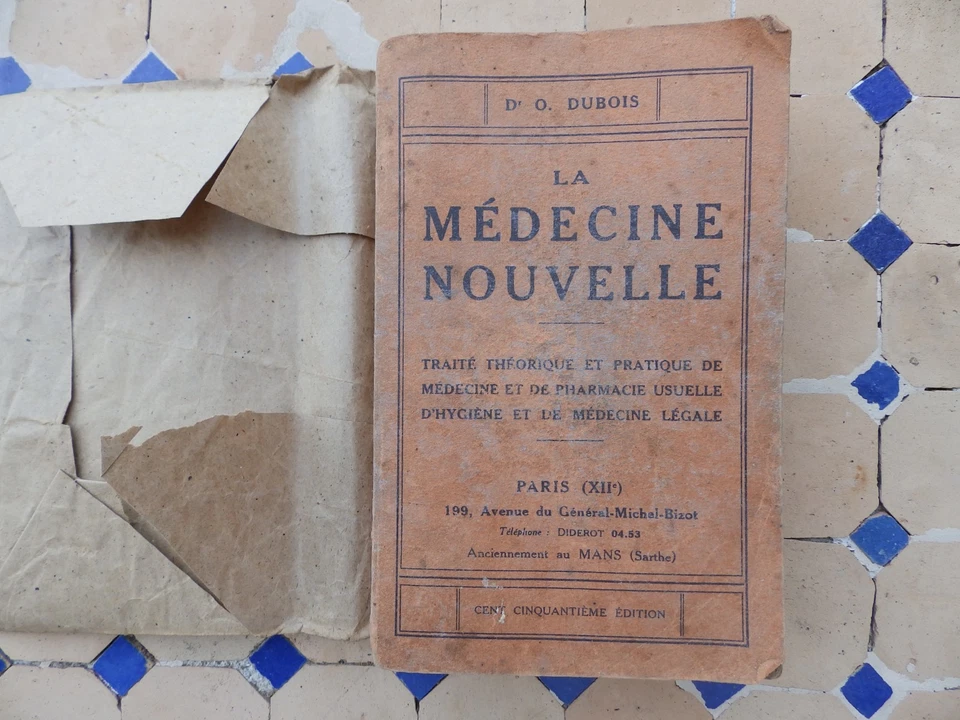 La Médecine nouvelle par Dr DUBOIS du XXièm; Reliure souple ; 735 pages / 379grs - Photo 1/4