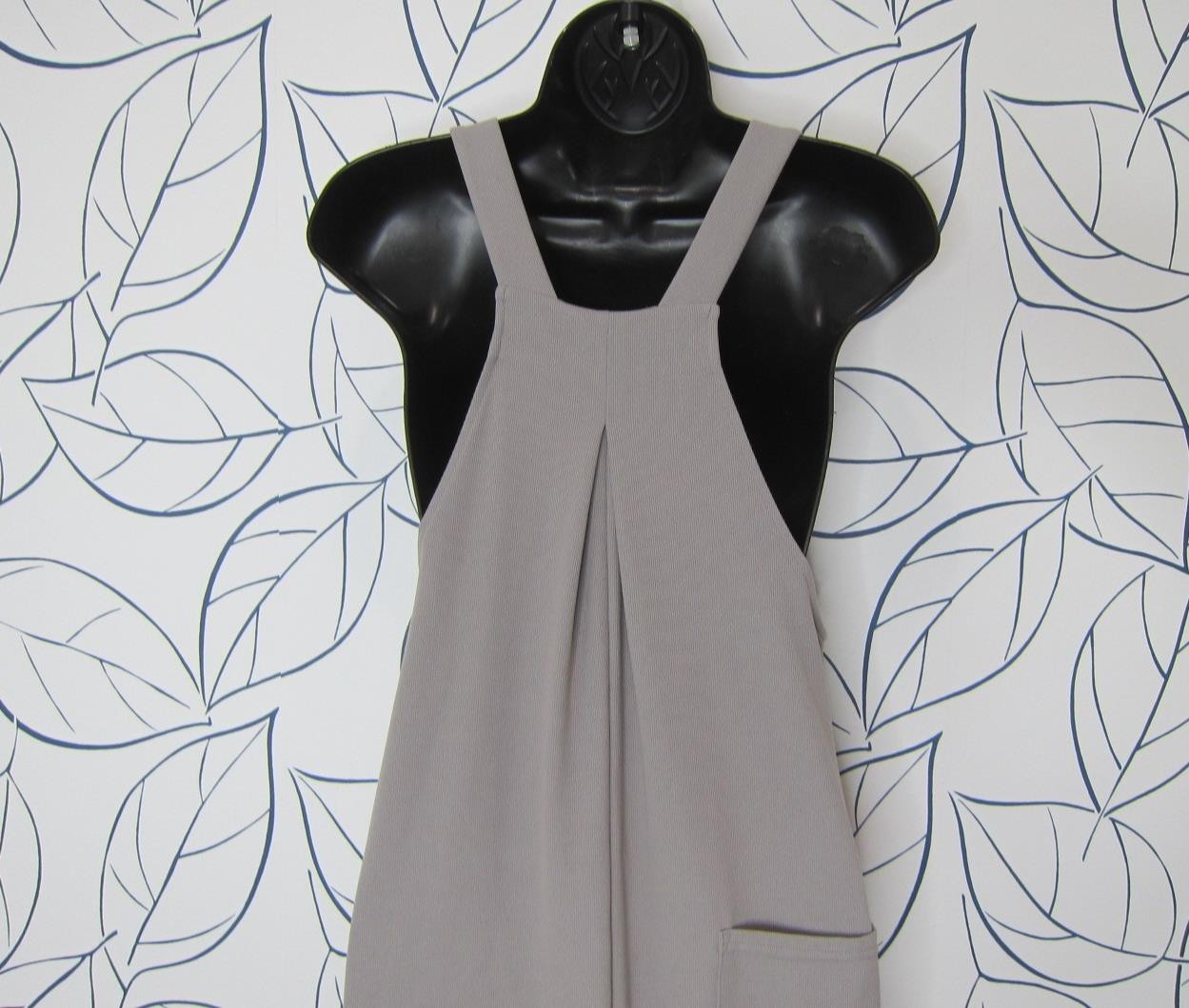 Halara Adjustable Strap Multiple Pocket Waffle Jo… - image 7