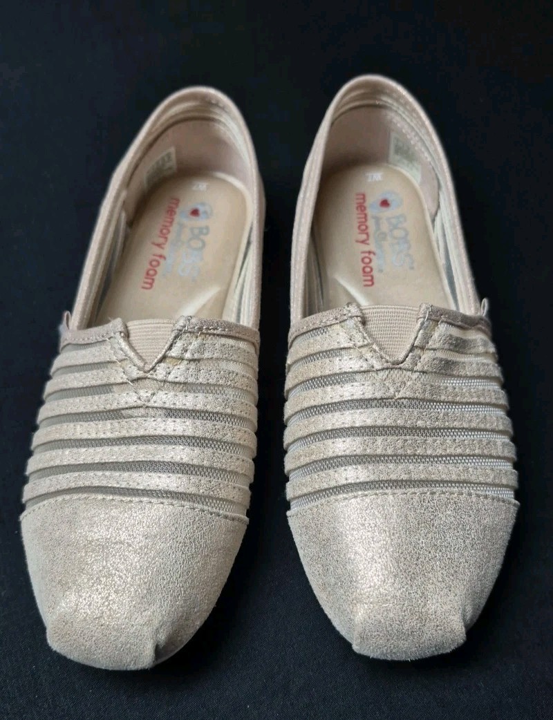 BOBS by Skechers w/Memory Foam Women's sz 7~Rose gold~slip on shoes