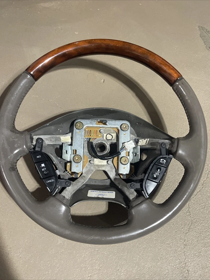 03-06 Volante Lincoln LS, piedra oscura (limpio) Foto 3 de 4