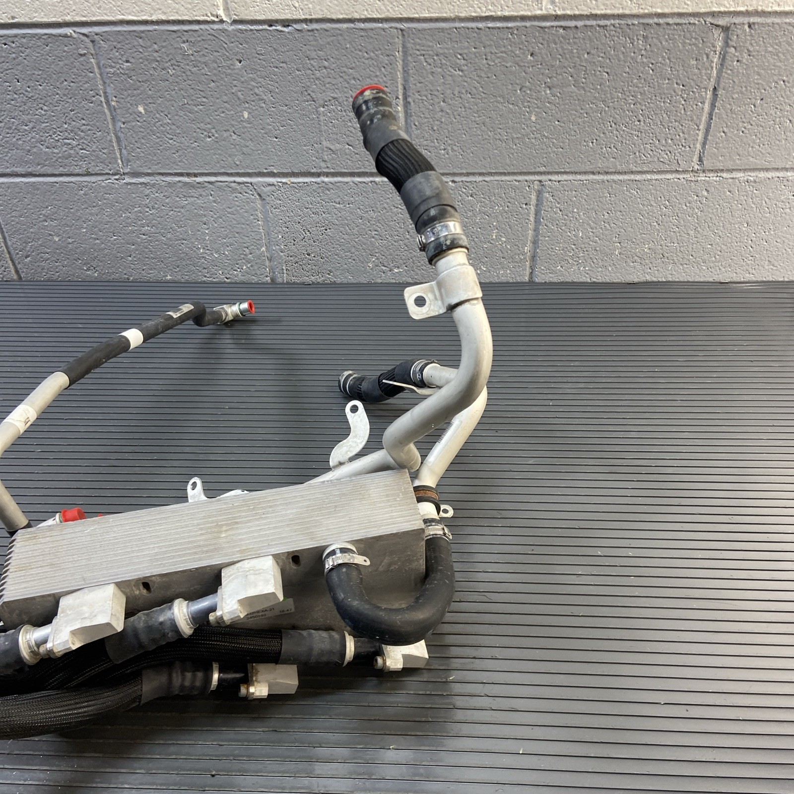 2018-2020 Ferrari Portofino F164 2.9L RWD Transmission Oil Cooler 326420 OEM